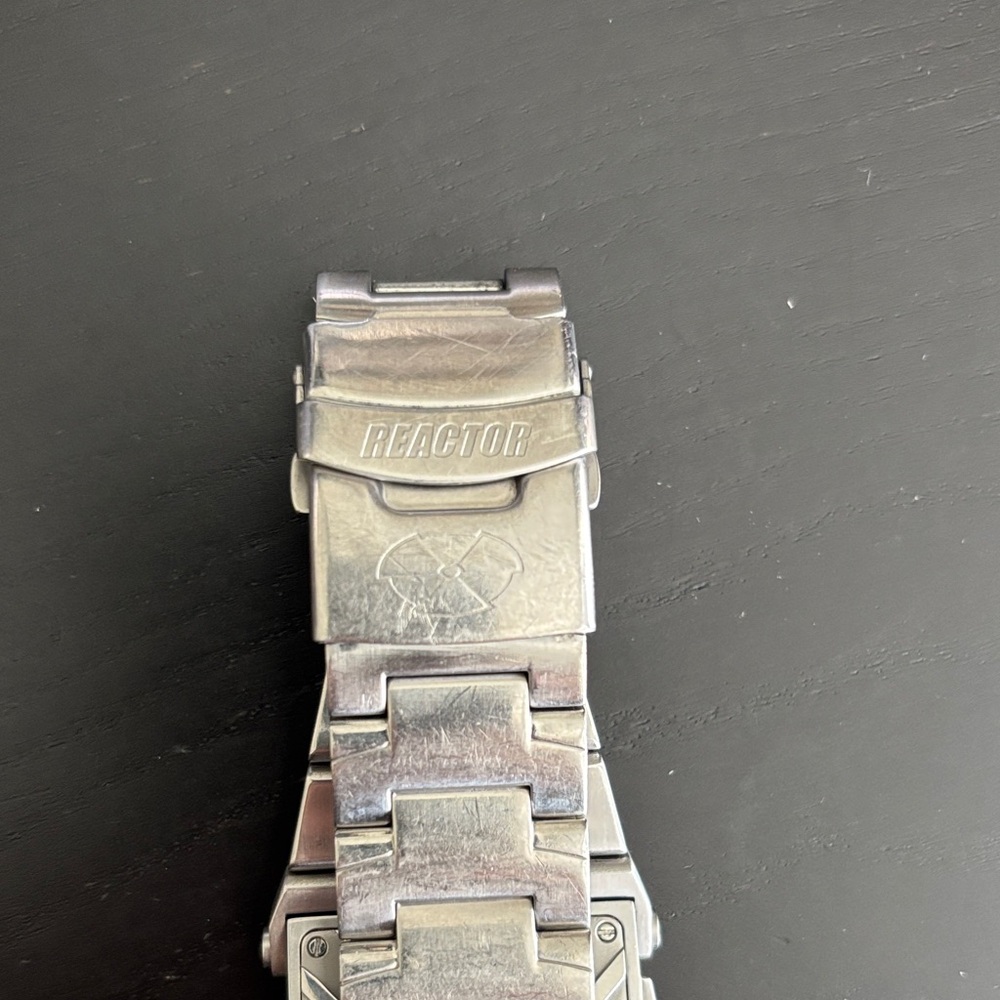 Reactor Men's Silver Watch with Black and Red Dial - Picture 3 of 4